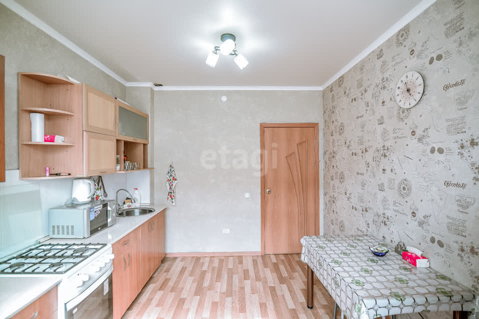 Продажа 2-комнатной квартиры, Южно-Сахалинск, Сахалинская область,  Южно-Сахалинск