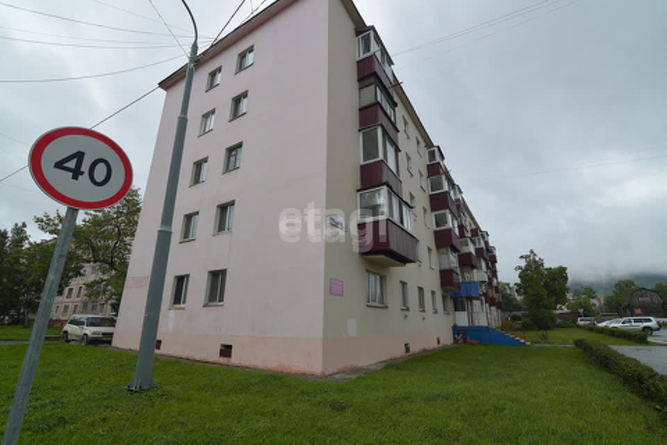 Продажа 2-комнатной квартиры, Южно-Сахалинск, Сахалинская область,  Южно-Сахалинск