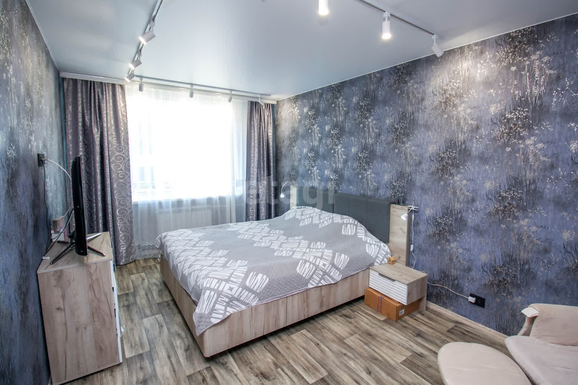 Продажа 3-комнатной квартиры, Южно-Сахалинск, Сахалинская область,  Южно-Сахалинск