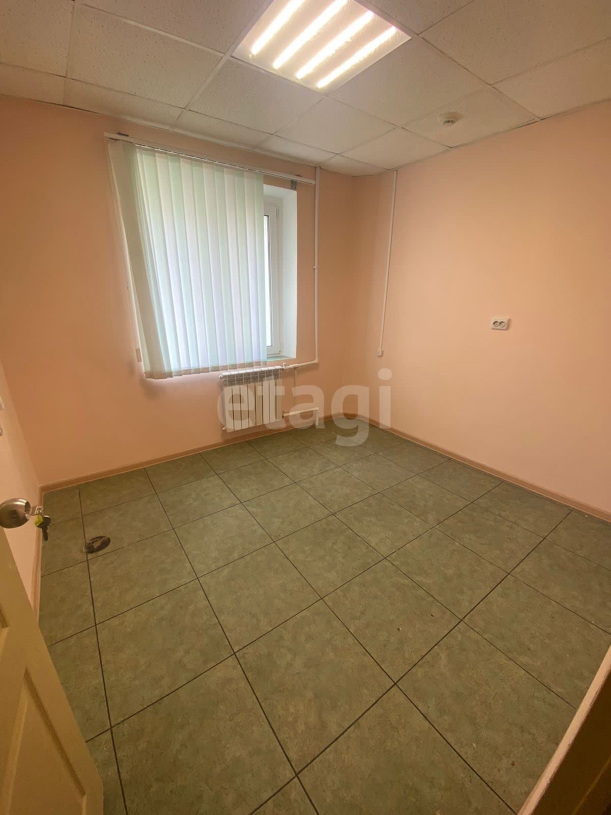 Продажа коммерческой недвижимости, 124м <sup>2</sup>, Южно-Сахалинск, Сахалинская область,  Южно-Сахалинск