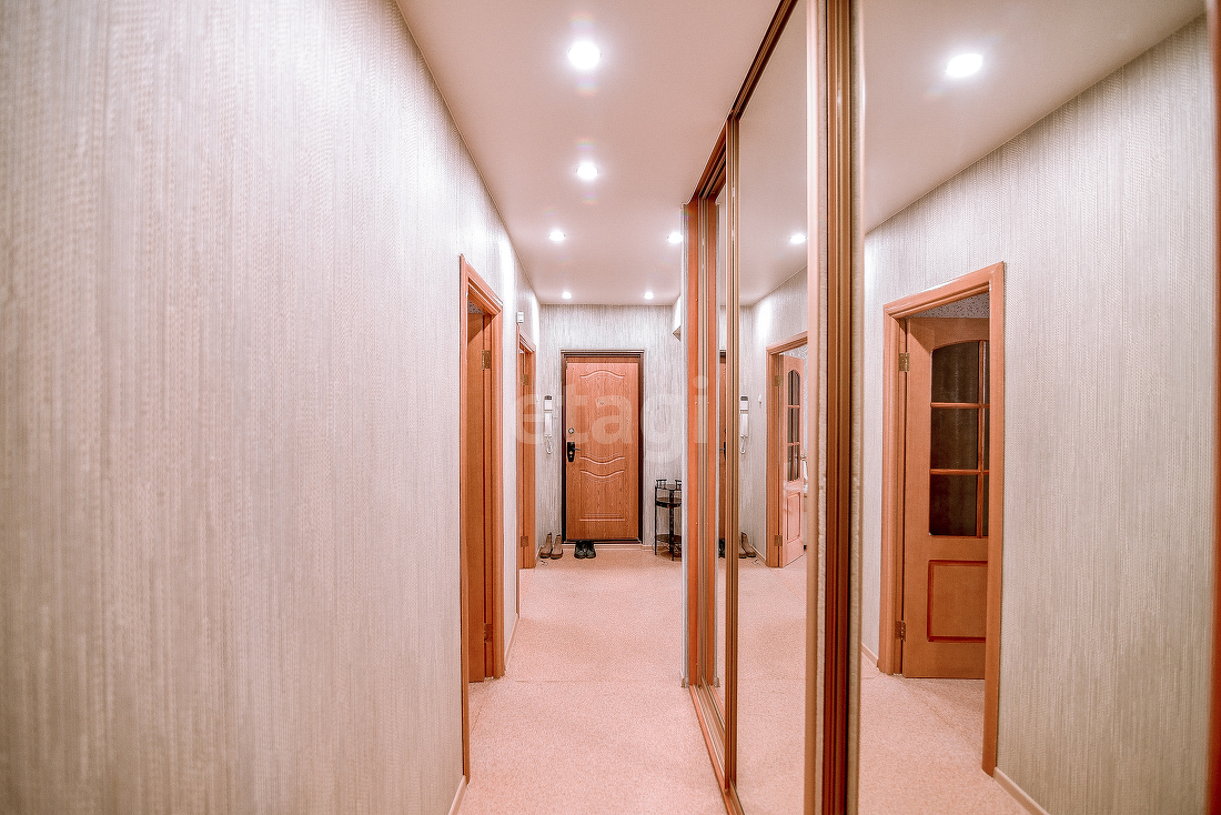 Продажа 3-комнатной квартиры, Южно-Сахалинск, Сахалинская область,  Южно-Сахалинск