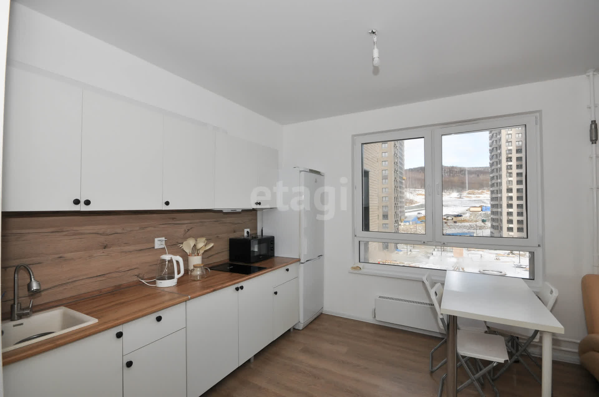 Продажа 2-комнатной квартиры, Южно-Сахалинск, Сахалинская область,  Южно-Сахалинск