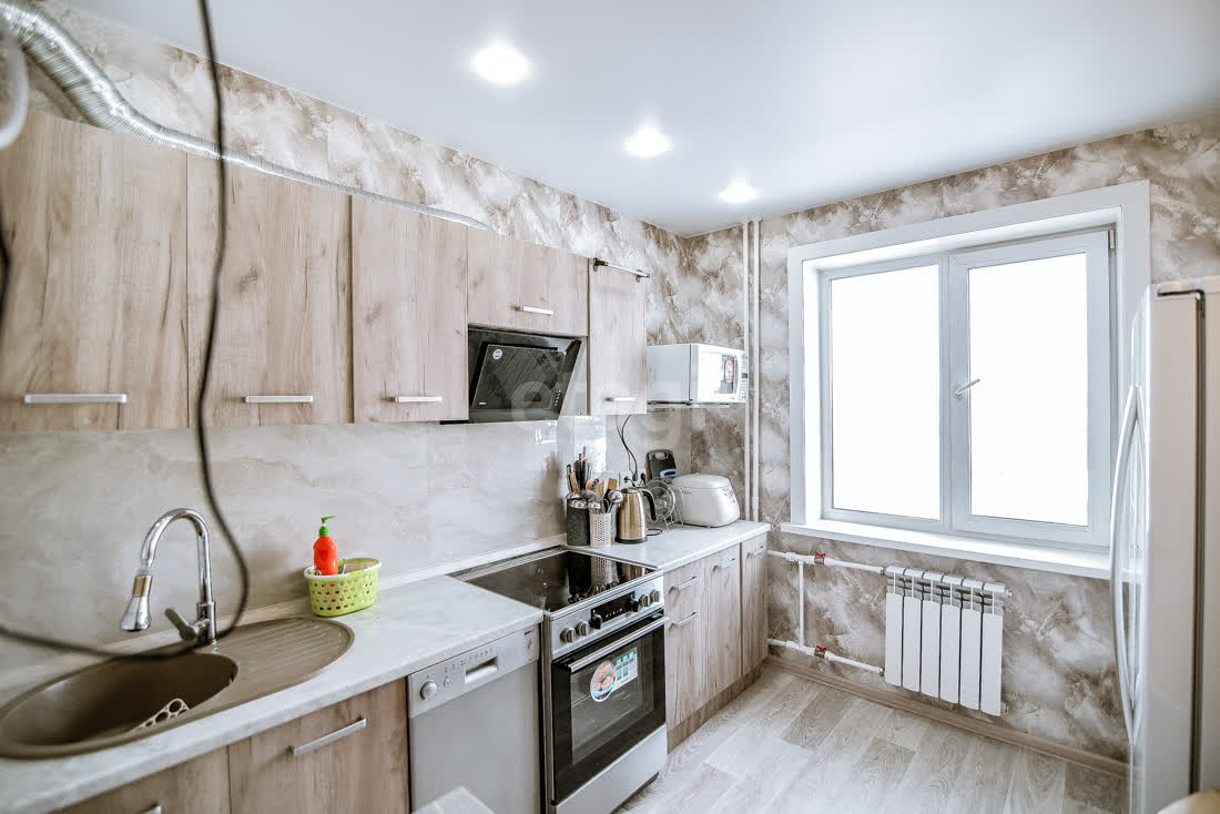 Продажа 3-комнатной квартиры, Южно-Сахалинск, Сахалинская область,  Южно-Сахалинск