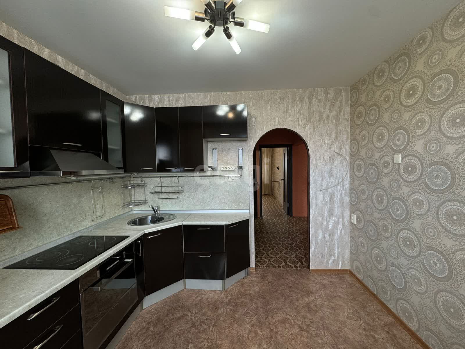 Продажа 2-комнатной квартиры, Южно-Сахалинск, Сахалинская область,  Южно-Сахалинск