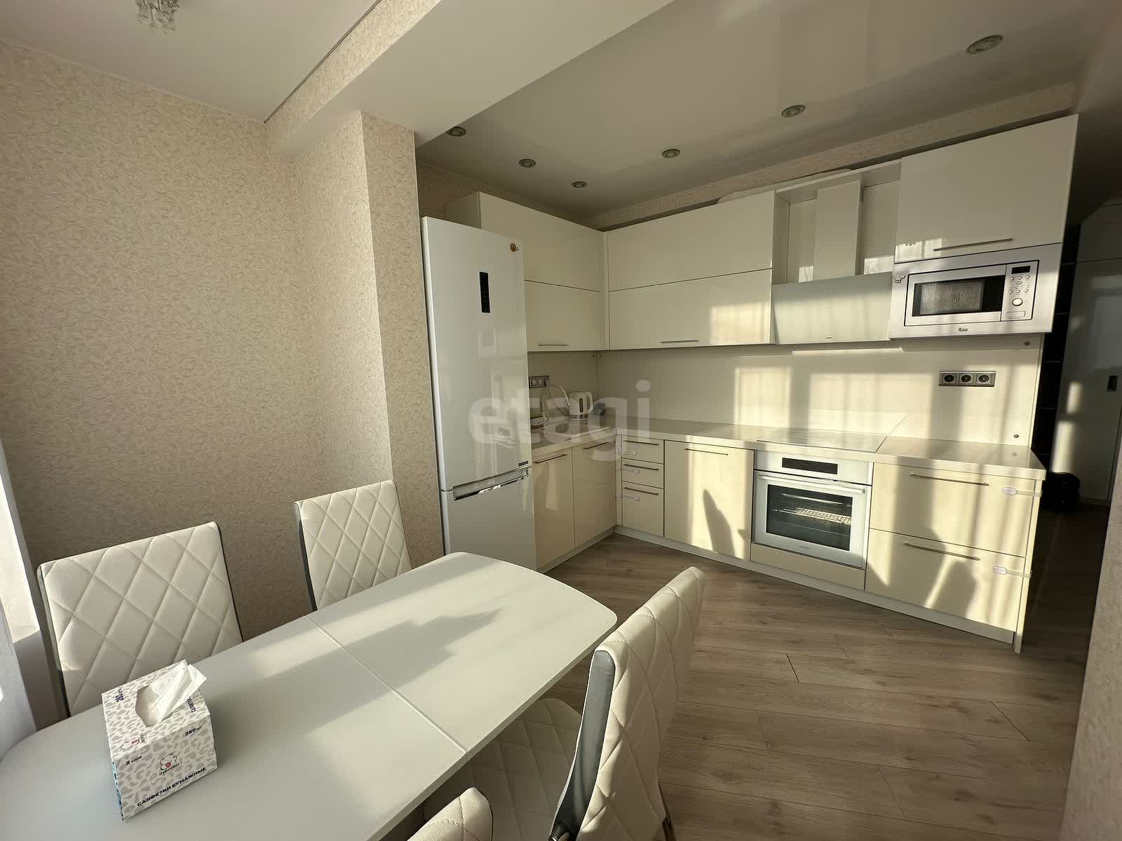 Продажа 2-комнатной квартиры, Южно-Сахалинск, Сахалинская область,  Южно-Сахалинск