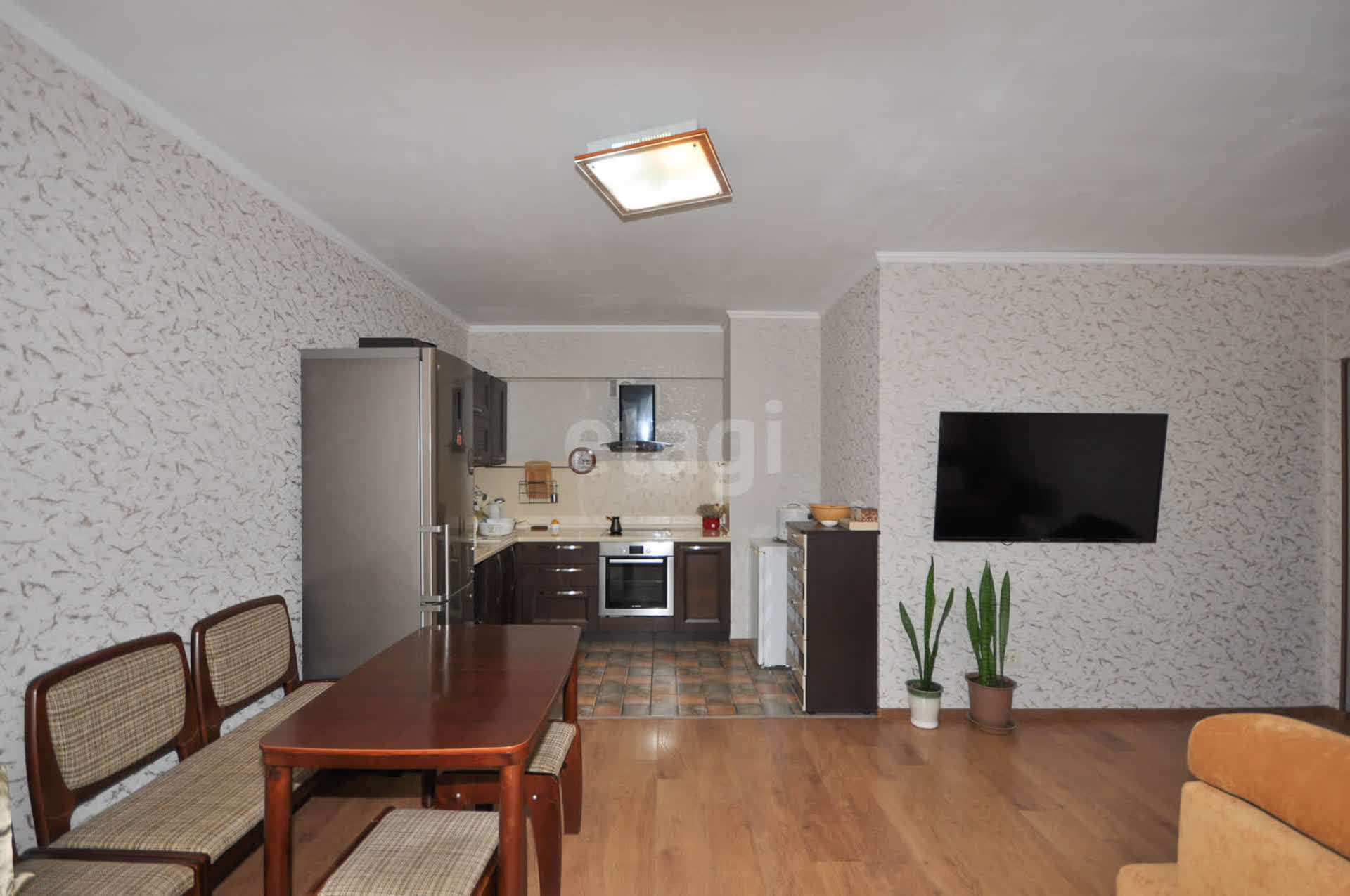 Продажа 3-комнатной квартиры, Южно-Сахалинск, Сахалинская область,  Южно-Сахалинск