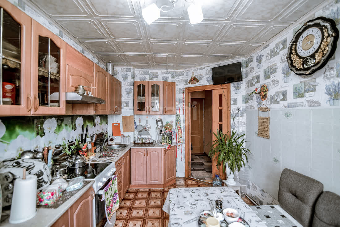 Продажа 4-комнатной квартиры, Южно-Сахалинск, Сахалинская область,  Южно-Сахалинск