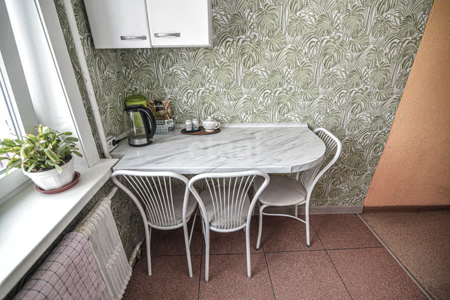 Продажа 2-комнатной квартиры, Южно-Сахалинск, Сахалинская область,  Южно-Сахалинск