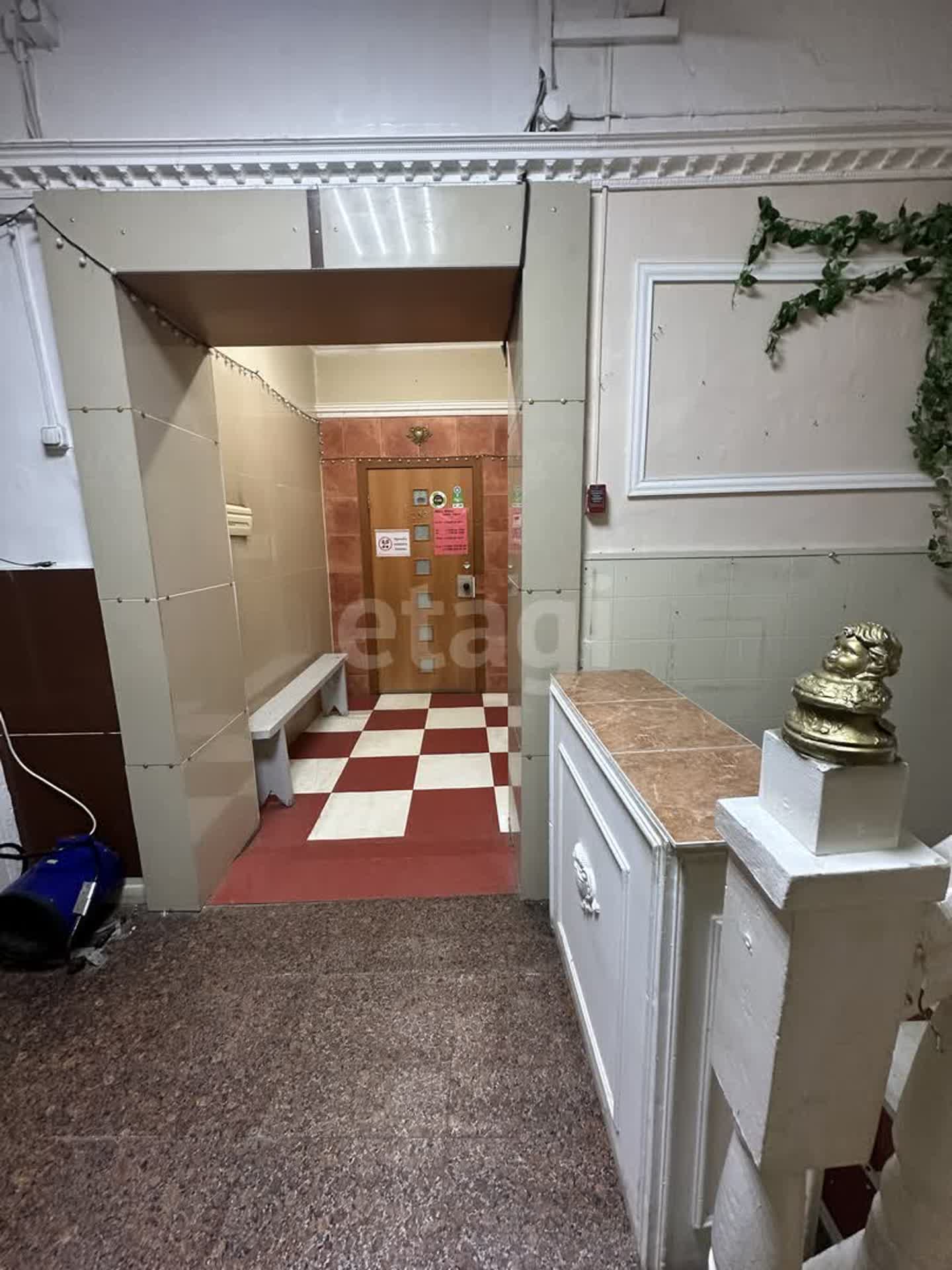 Продажа коммерческой недвижимости, 350м <sup>2</sup>, Южно-Сахалинск, Сахалинская область,  Южно-Сахалинск