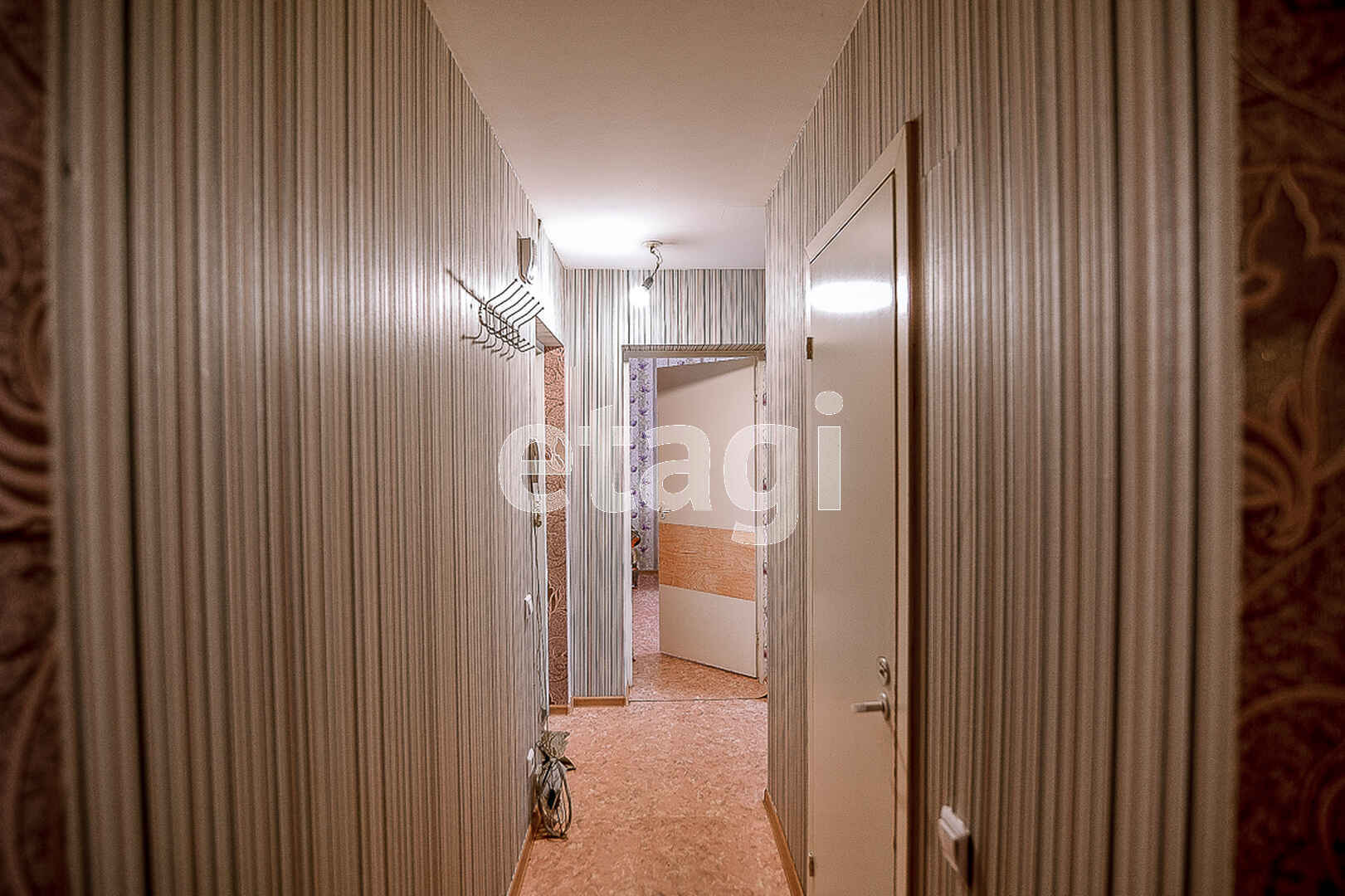 Продажа 3-комнатной квартиры, Южно-Сахалинск, Сахалинская область,  Южно-Сахалинск