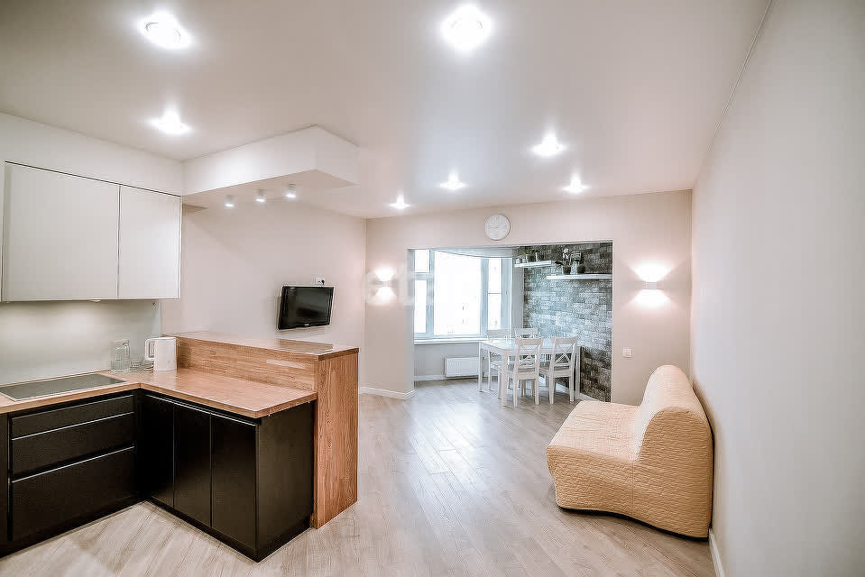 Продажа 2-комнатной квартиры, Южно-Сахалинск, Сахалинская область,  Южно-Сахалинск