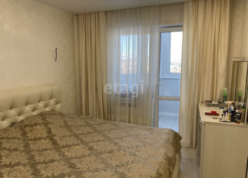 Продажа 4-комнатной квартиры, Южно-Сахалинск, Сахалинская область,  Южно-Сахалинск