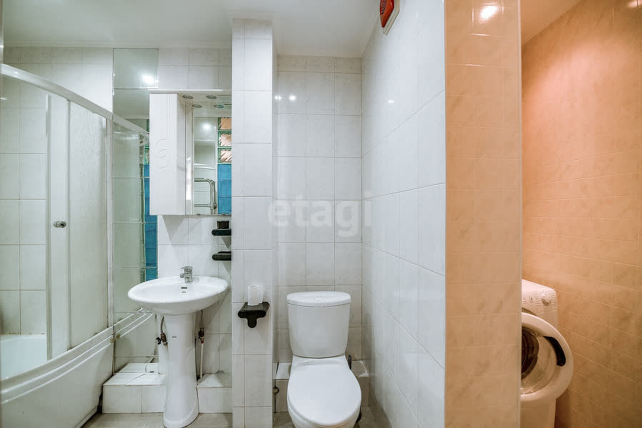 Продажа 2-комнатной квартиры, Южно-Сахалинск, Сахалинская область,  Южно-Сахалинск