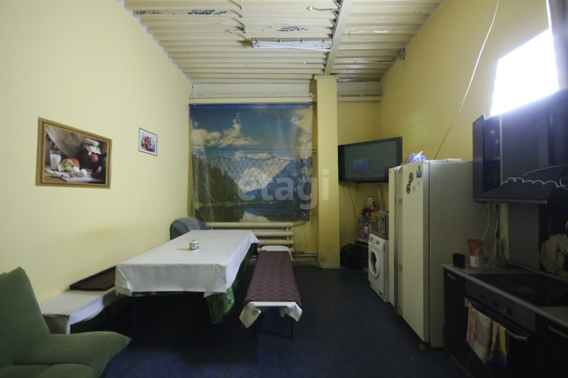 Аренда коммерческой недвижимости, 780м <sup>2</sup>, Новый Уренгой, Ямало-Ненецкий АО,  Новый Уренгой