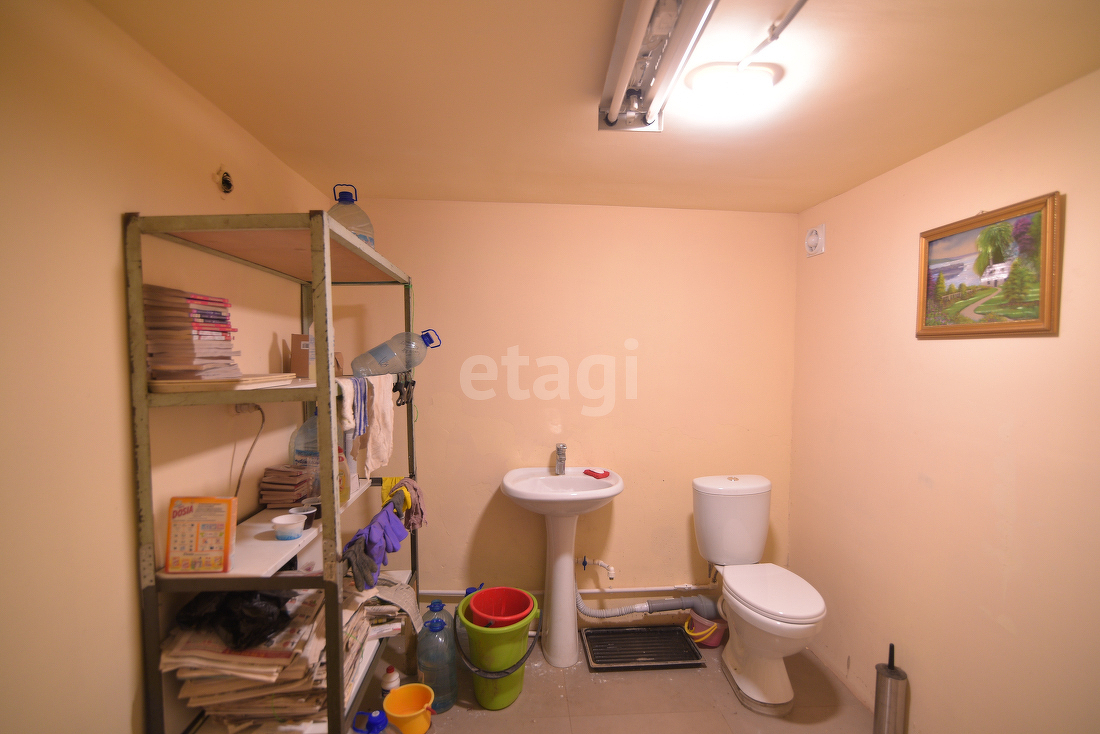 Продажа коммерческой недвижимости, 155м <sup>2</sup>, Южно-Сахалинск, Сахалинская область,  Южно-Сахалинск