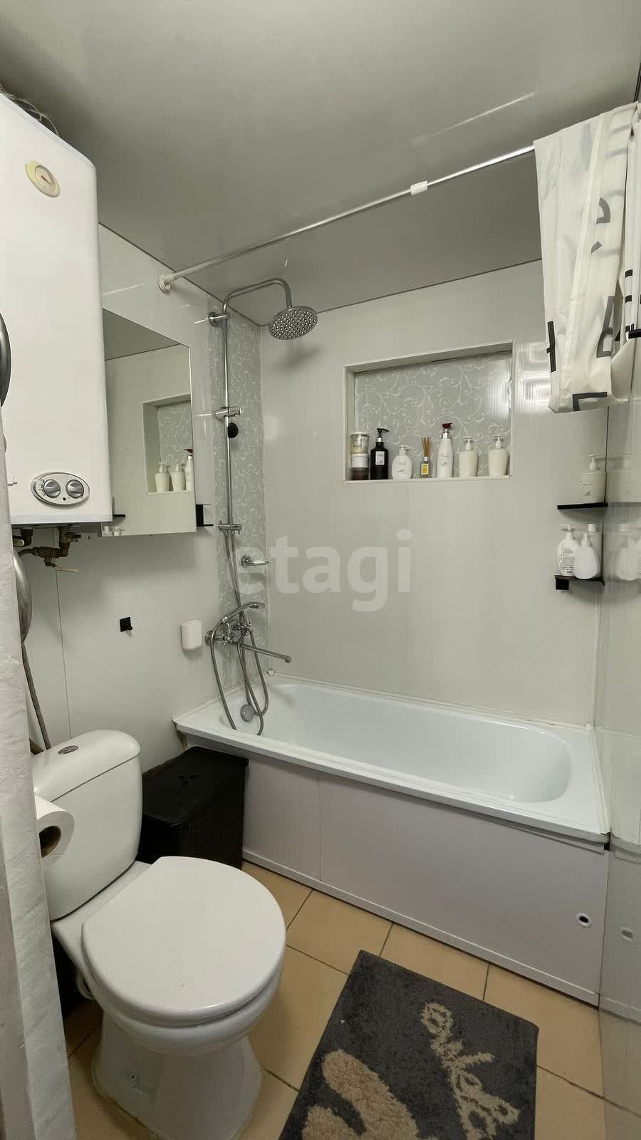 Продажа 2-комнатной квартиры, Южно-Сахалинск, Сахалинская область,  Южно-Сахалинск