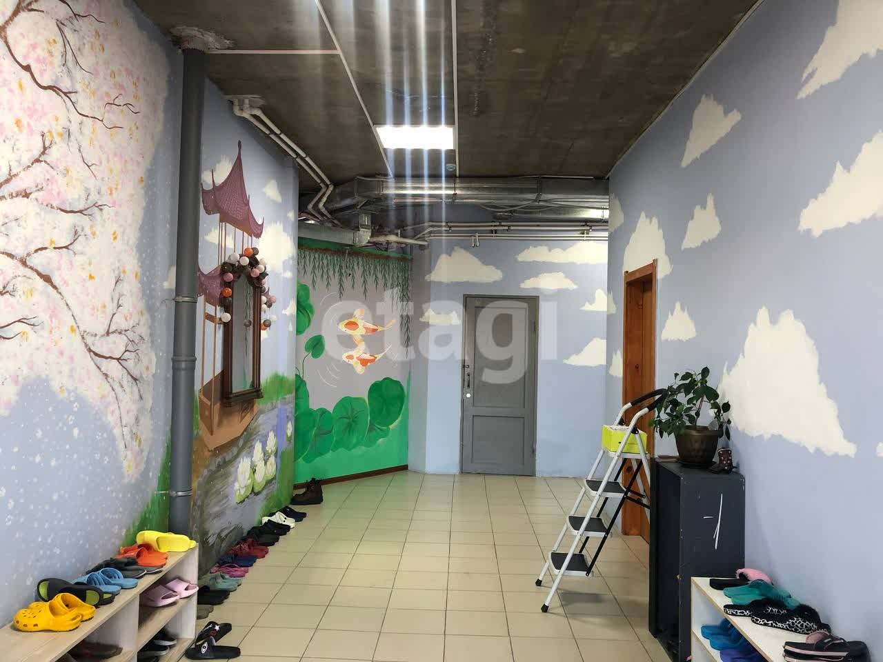 Продажа коммерческой недвижимости, 226м <sup>2</sup>, Улан-Удэ, Бурятия,  Улан-Удэ