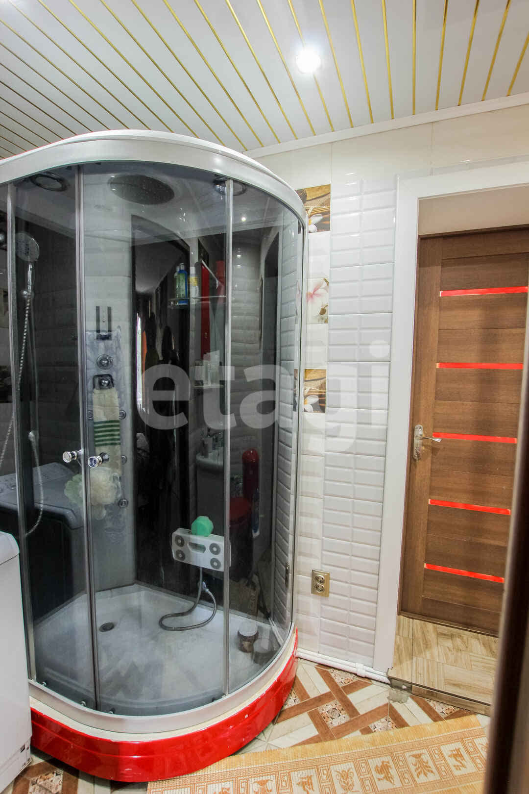 Продажа коммерческой недвижимости, 172м <sup>2</sup>, Улан-Удэ, Бурятия,  Улан-Удэ