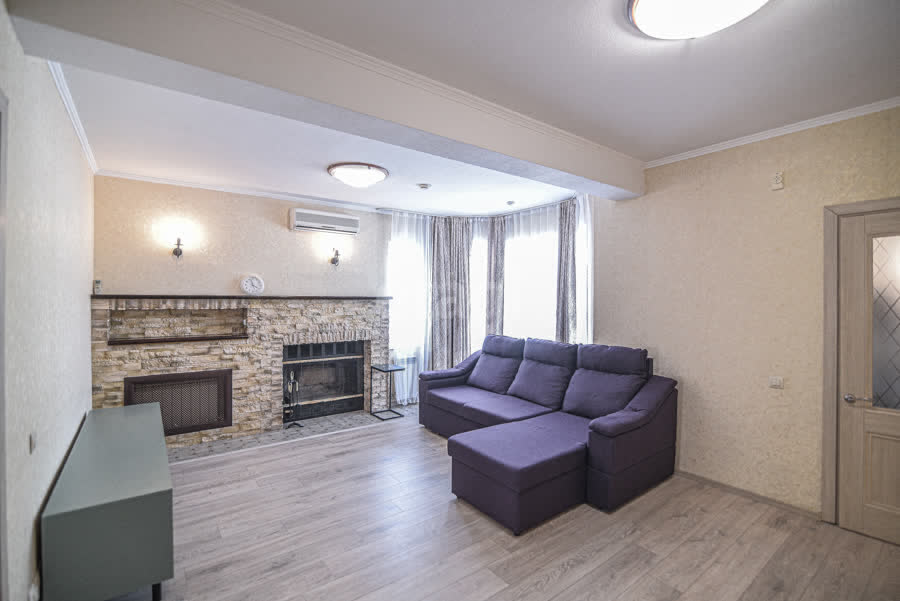 Аренда 4-комнатной квартиры, Южно-Сахалинск, Сахалинская область,  Южно-Сахалинск