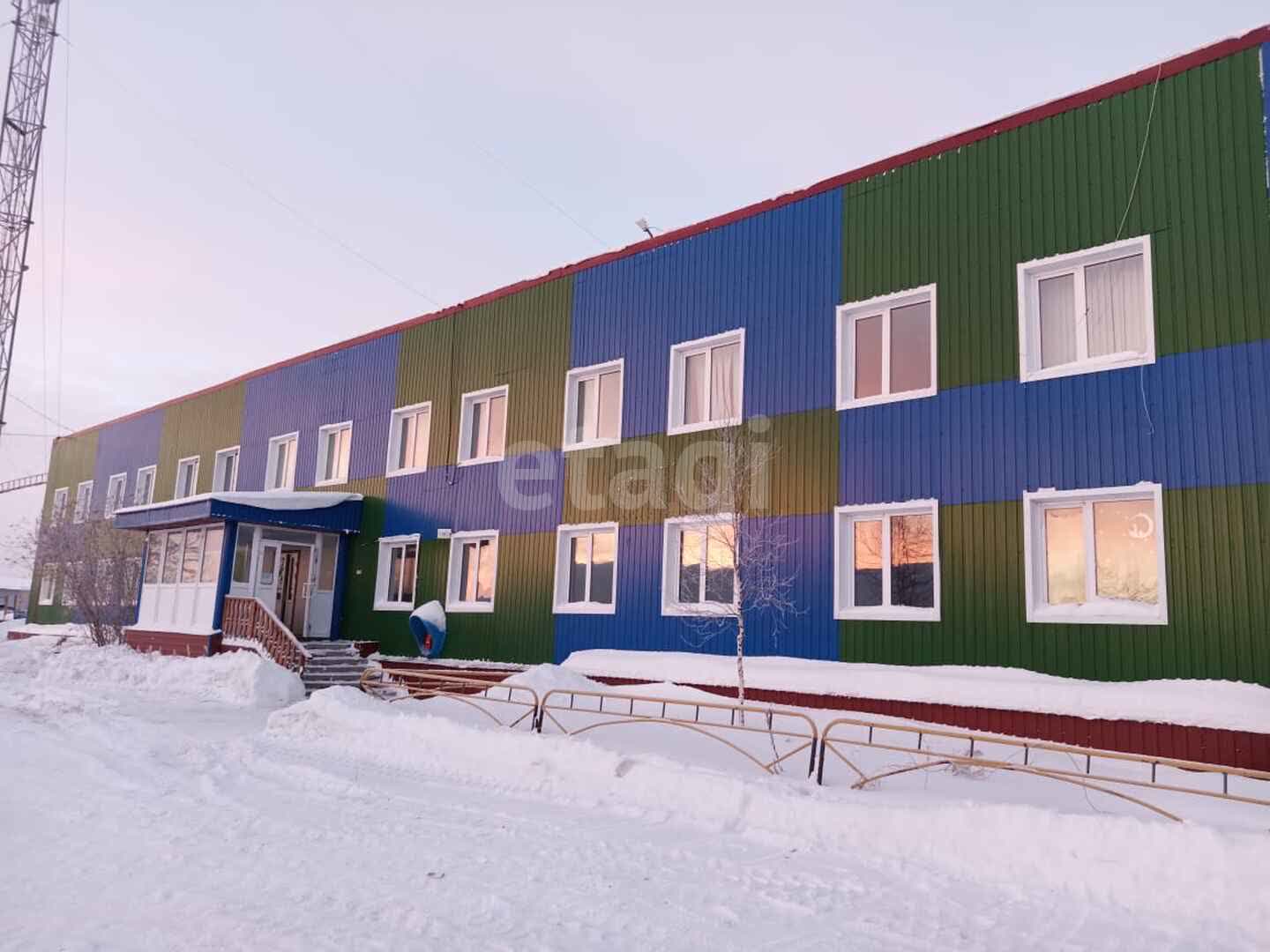 Продажа коммерческой недвижимости, 3780м <sup>2</sup>, Новый Уренгой, Ямало-Ненецкий АО,  Уренгой