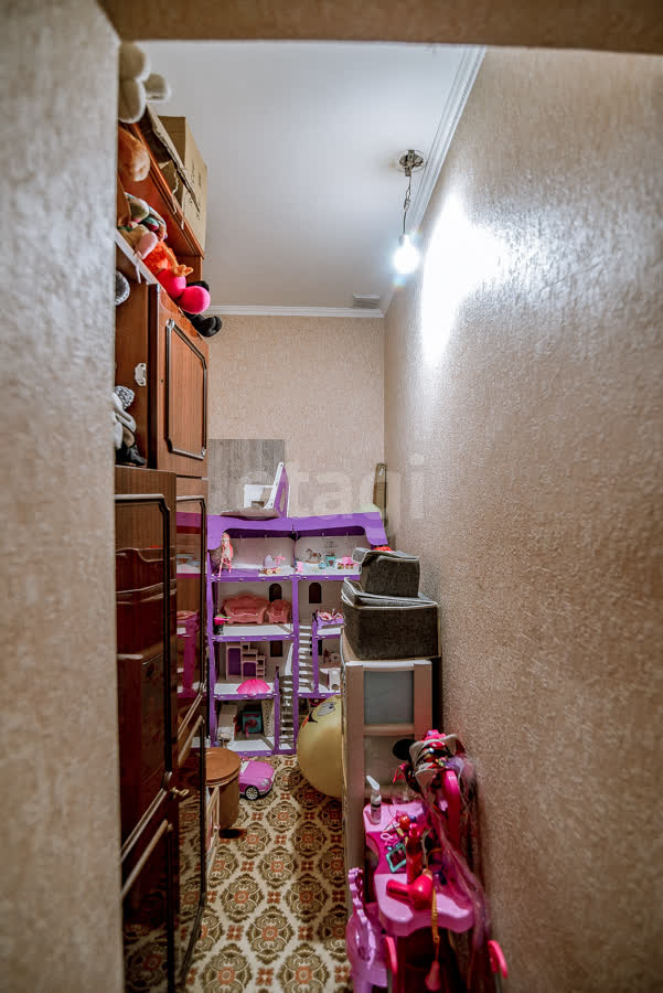 Продажа 4-комнатной квартиры, Южно-Сахалинск, Сахалинская область,  Южно-Сахалинск