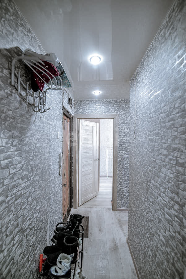 Продажа 2-комнатной квартиры, Южно-Сахалинск, Сахалинская область,  Южно-Сахалинск