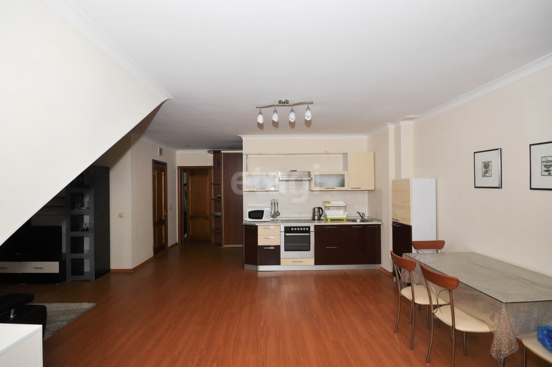 Аренда 2-комнатной квартиры, Южно-Сахалинск, Сахалинская область,  Южно-Сахалинск