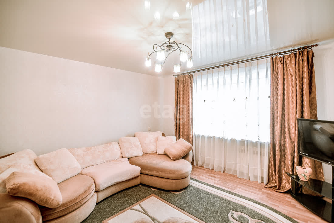 Продажа 4-комнатной квартиры, Южно-Сахалинск, Сахалинская область,  Южно-Сахалинск