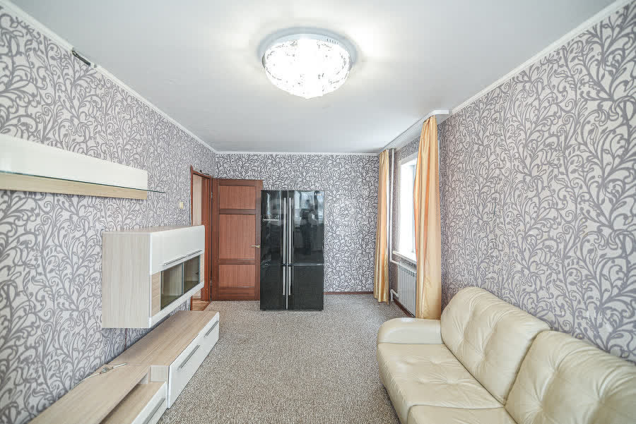 Продажа 4-комнатной квартиры, Южно-Сахалинск, Сахалинская область,  Южно-Сахалинск