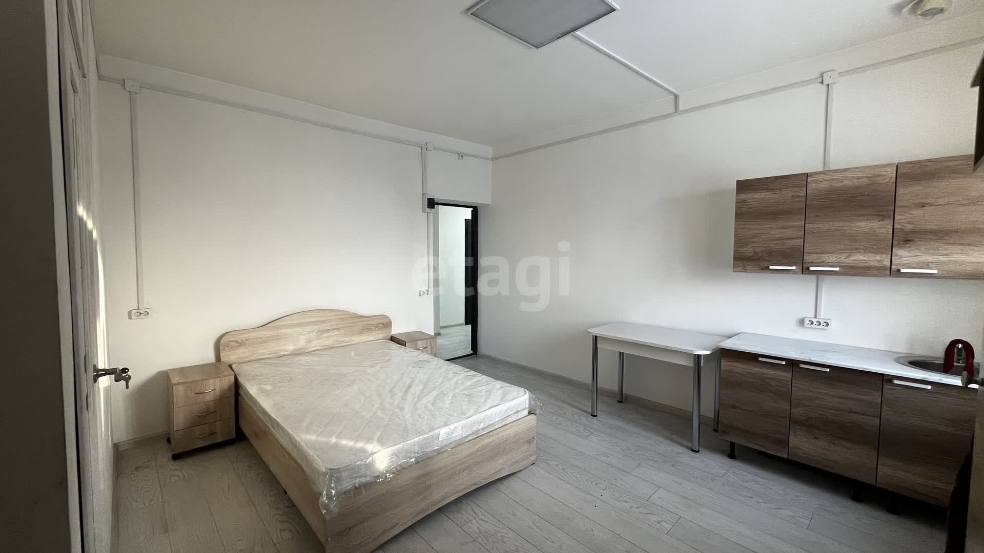 Продажа коммерческой недвижимости, 205м <sup>2</sup>, Улан-Удэ, Бурятия,  Улан-Удэ