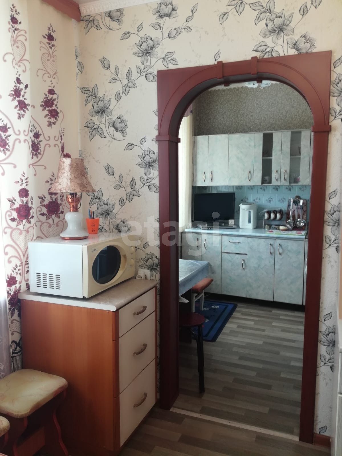 Продажа 4-комнатной квартиры, Южно-Сахалинск, Сахалинская область,  Южно-Сахалинск