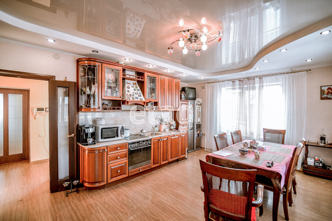 Продажа дома, 251м <sup>2</sup>, 11 сот., Южно-Сахалинск, Сахалинская область,  