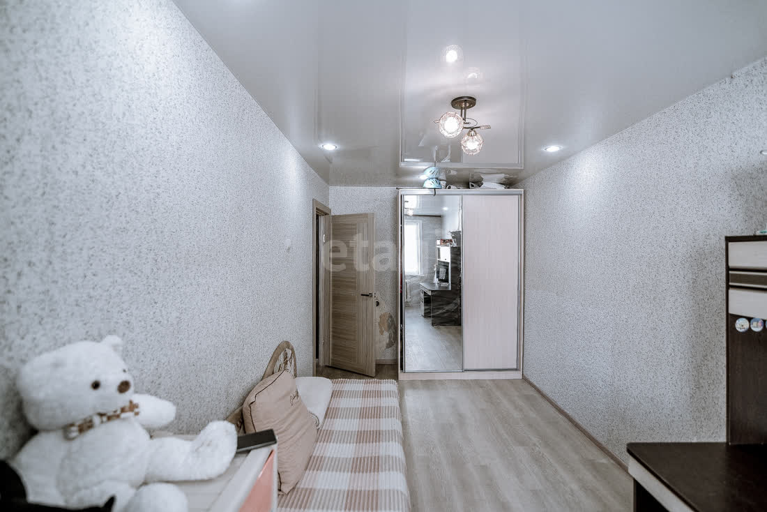 Продажа 2-комнатной квартиры, Южно-Сахалинск, Сахалинская область,  Южно-Сахалинск