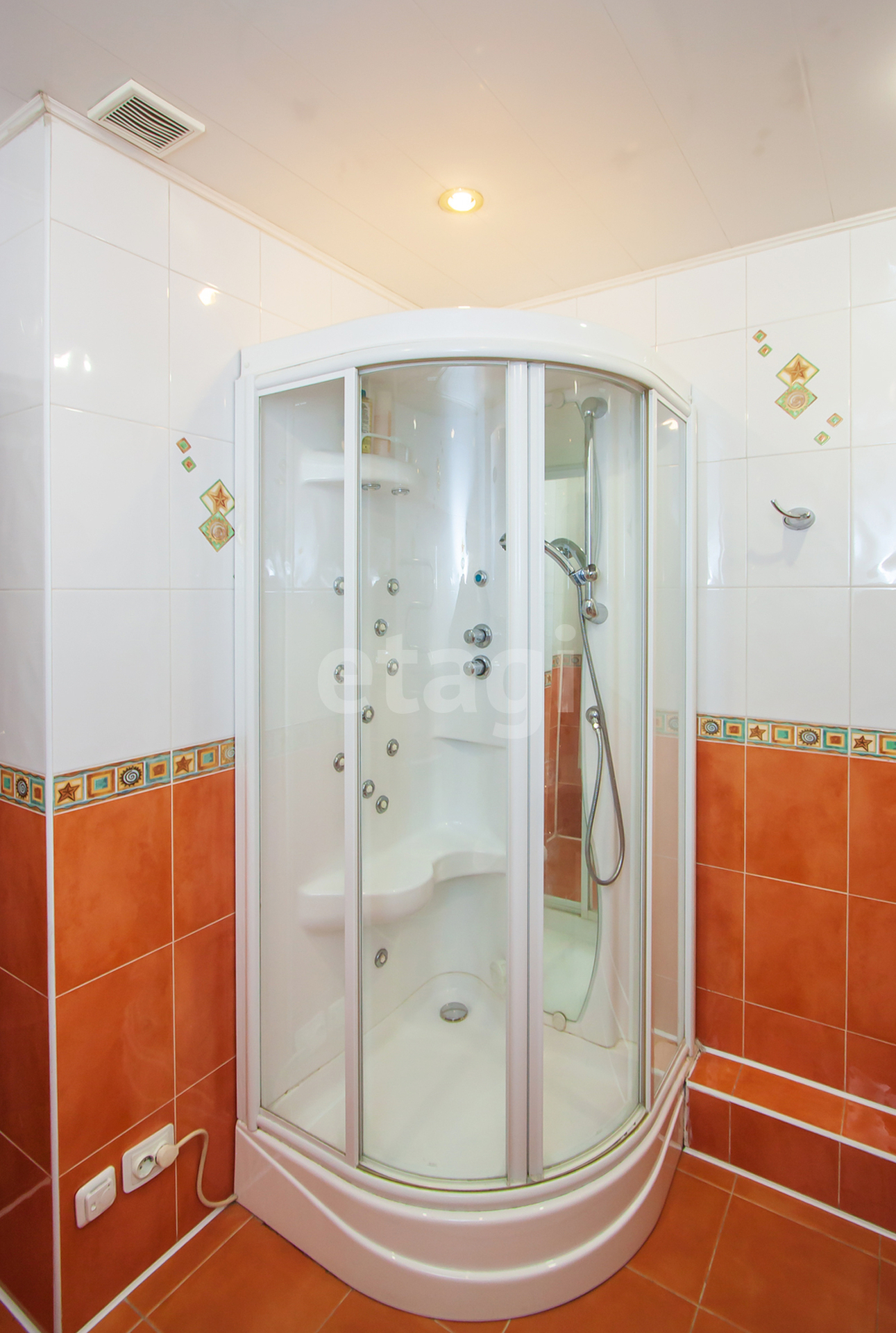 Продажа 4-комнатной квартиры, Улан-Удэ, Республика Бурятия,  Улан-Удэ