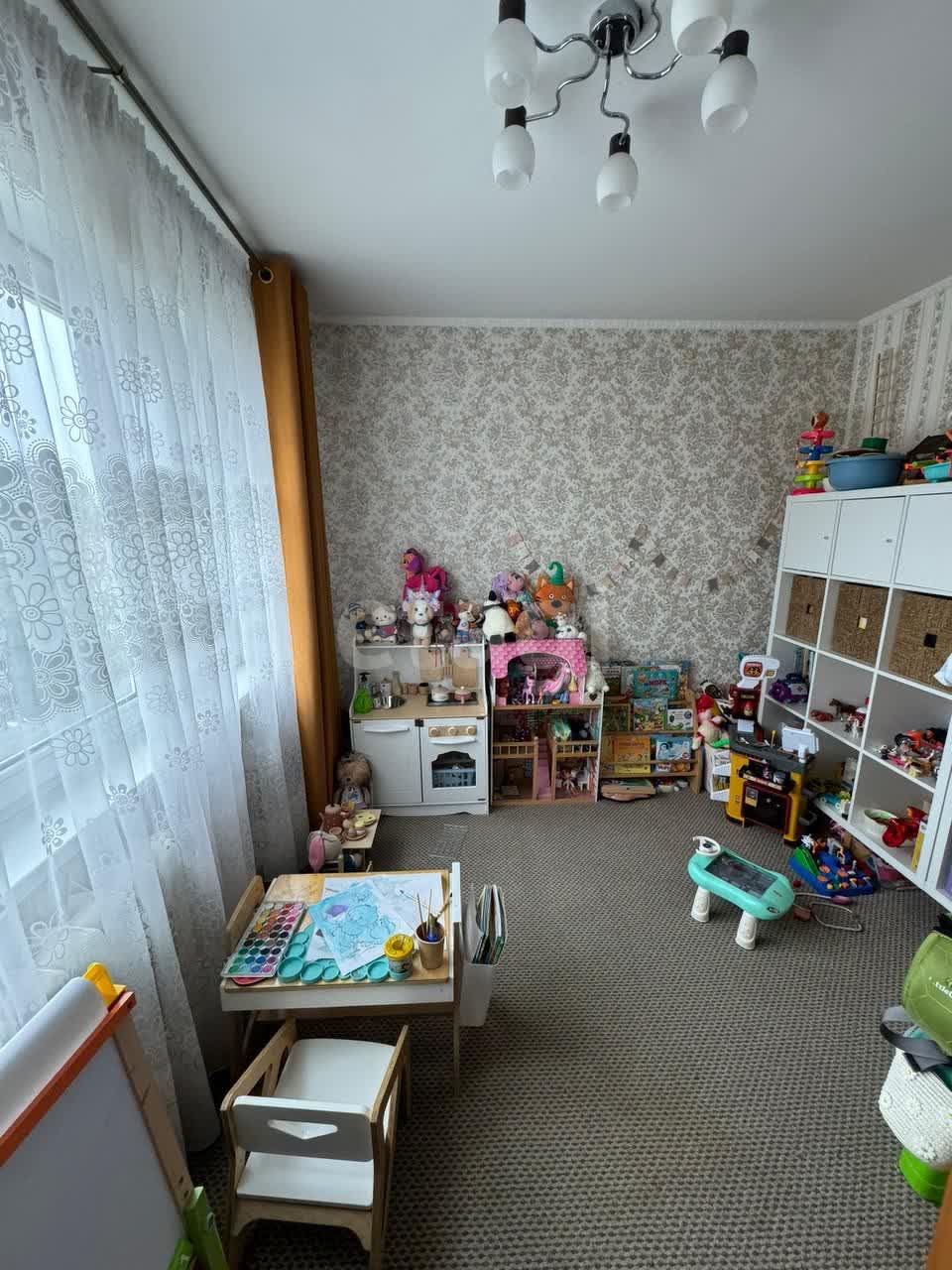 Продажа 4-комнатной квартиры, Южно-Сахалинск, Сахалинская область,  Южно-Сахалинск