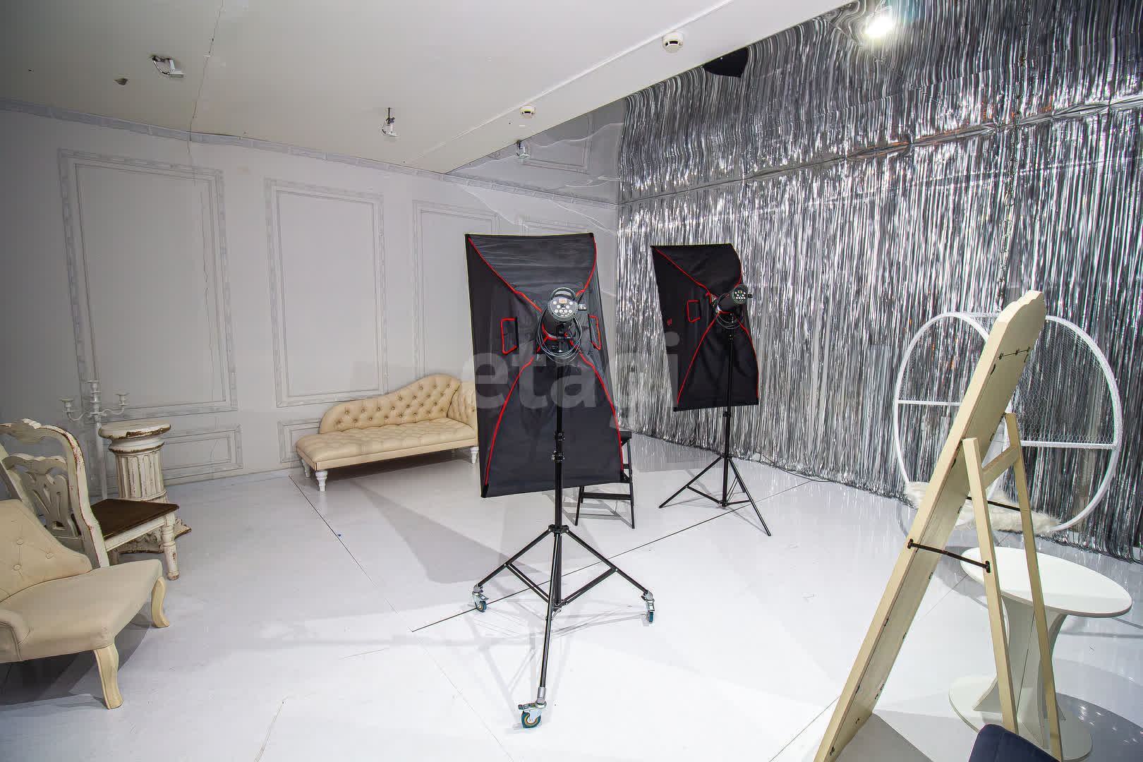 Продажа коммерческой недвижимости, 122м <sup>2</sup>, Новый Уренгой, Ямало-Ненецкий АО,  Новый Уренгой