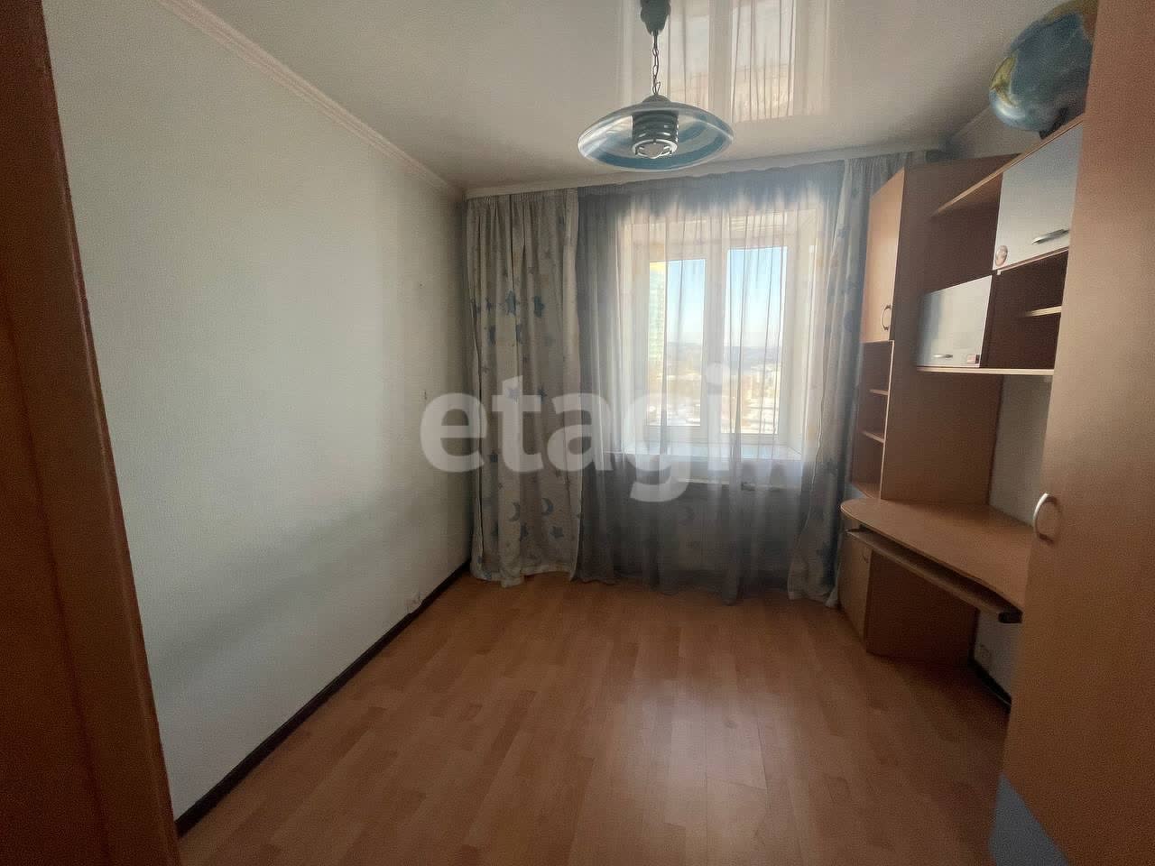 Продажа 4-комнатной квартиры, Улан-Удэ, Республика Бурятия,  Улан-Удэ