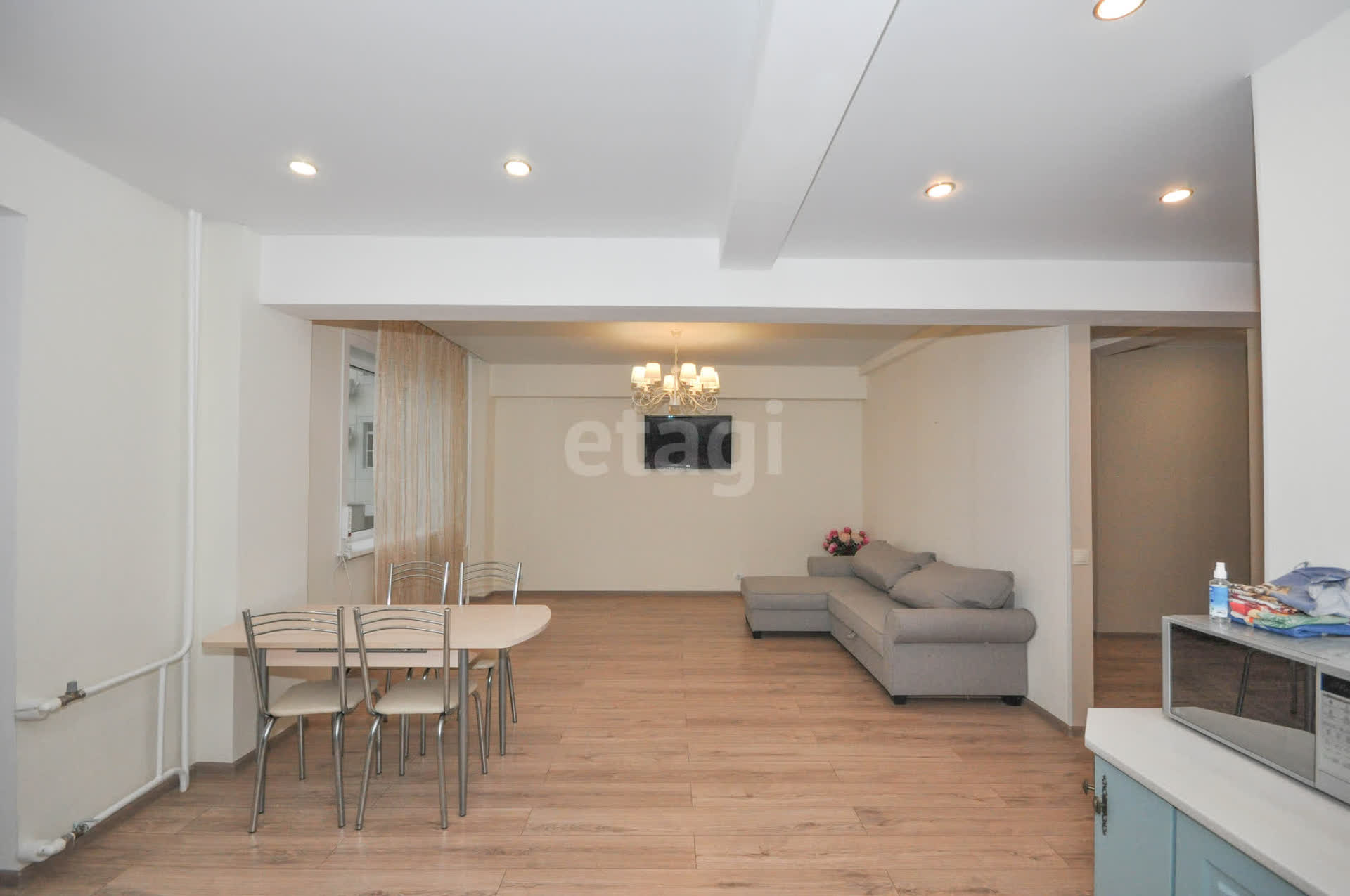 Продажа 2-комнатной квартиры, Южно-Сахалинск, Сахалинская область,  Южно-Сахалинск