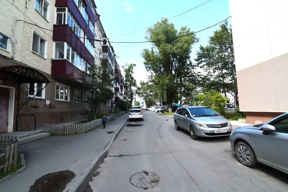 Продажа 2-комнатной квартиры, Южно-Сахалинск, Сахалинская область,  Южно-Сахалинск