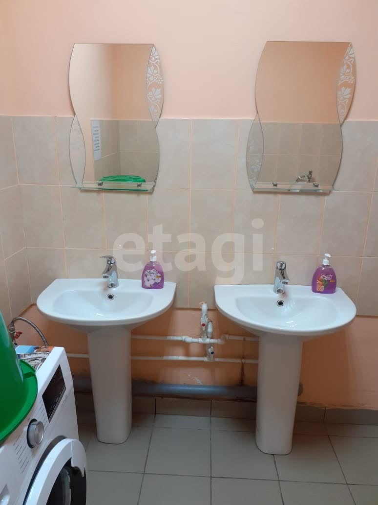 Продажа коммерческой недвижимости, 380м <sup>2</sup>, Новый Уренгой, Ямало-Ненецкий АО,  Новый Уренгой