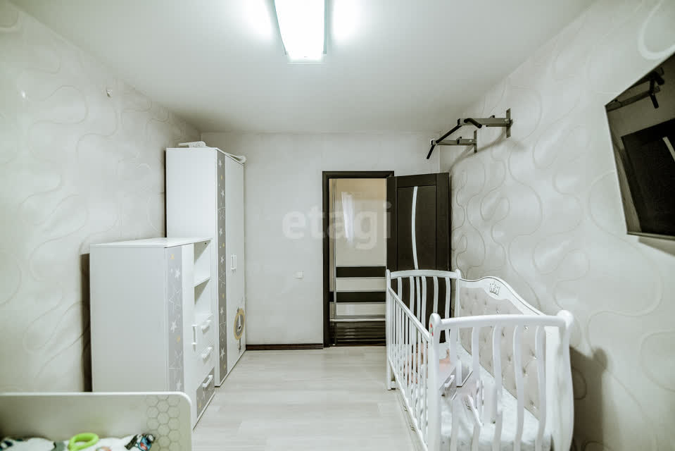 Продажа 3-комнатной квартиры, Южно-Сахалинск, Сахалинская область,  Южно-Сахалинск