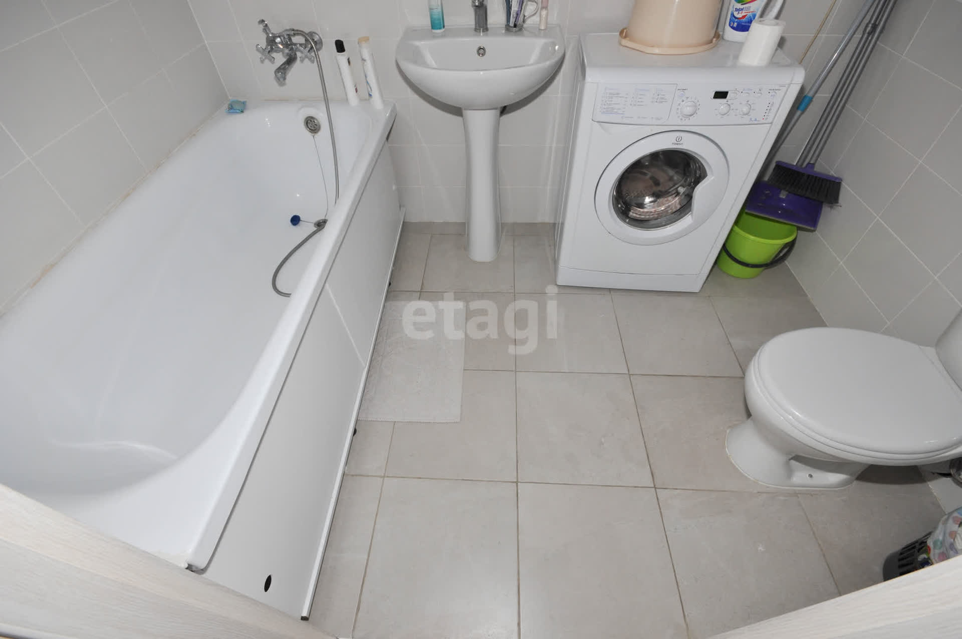 Продажа 2-комнатной квартиры, Южно-Сахалинск, Сахалинская область,  Южно-Сахалинск