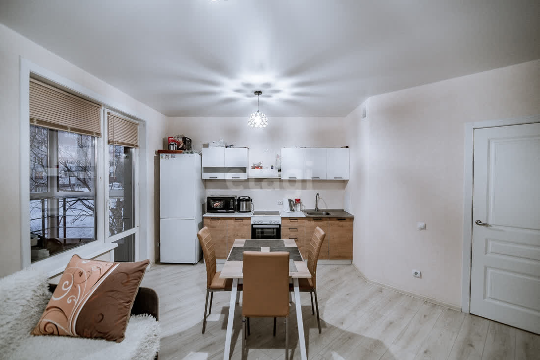 Продажа 2-комнатной квартиры, Южно-Сахалинск, Сахалинская область,  Южно-Сахалинск