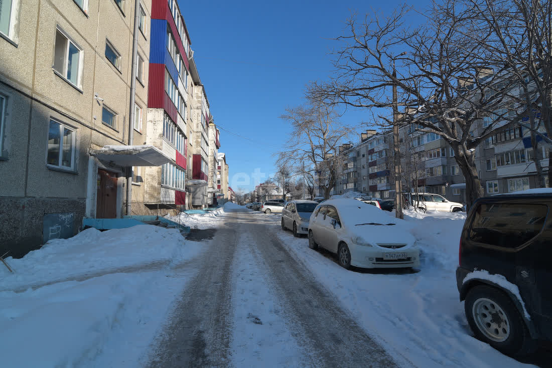 Продажа 2-комнатной квартиры, Южно-Сахалинск, Сахалинская область,  Южно-Сахалинск