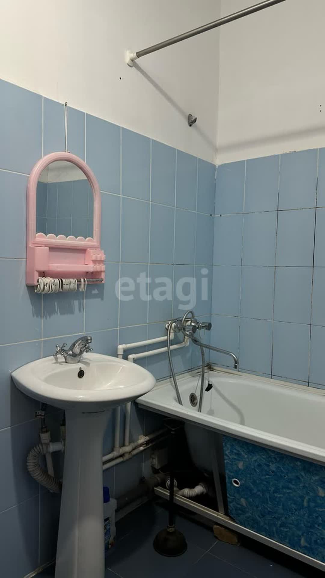 Продажа 2-комнатной квартиры, Южно-Сахалинск, Сахалинская область,  Южно-Сахалинск