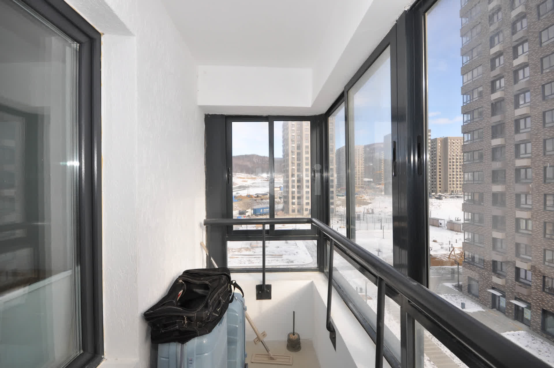 Продажа 2-комнатной квартиры, Южно-Сахалинск, Сахалинская область,  Южно-Сахалинск