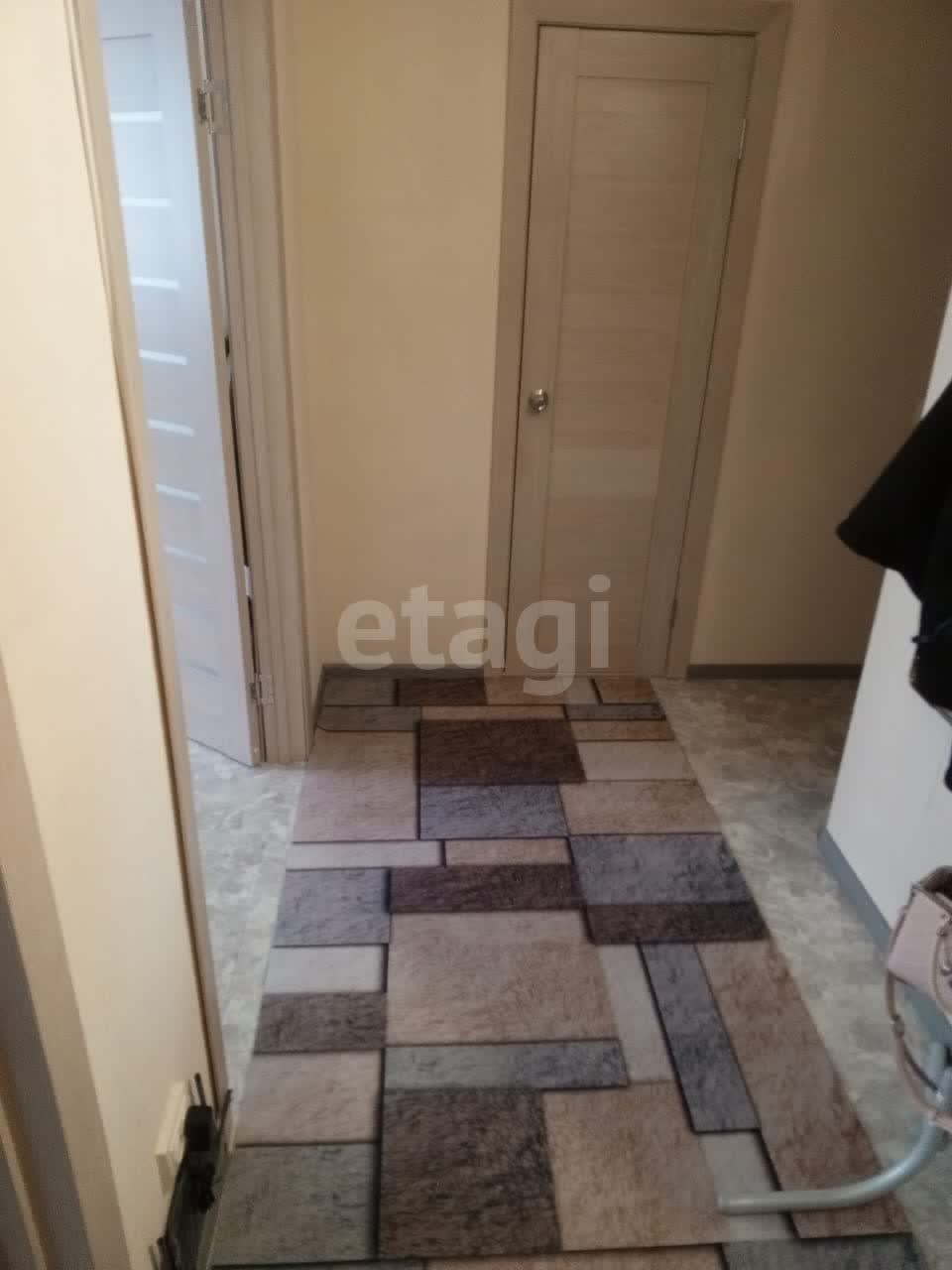 Продажа 2-комнатной квартиры, Южно-Сахалинск, Сахалинская область,  Южно-Сахалинск