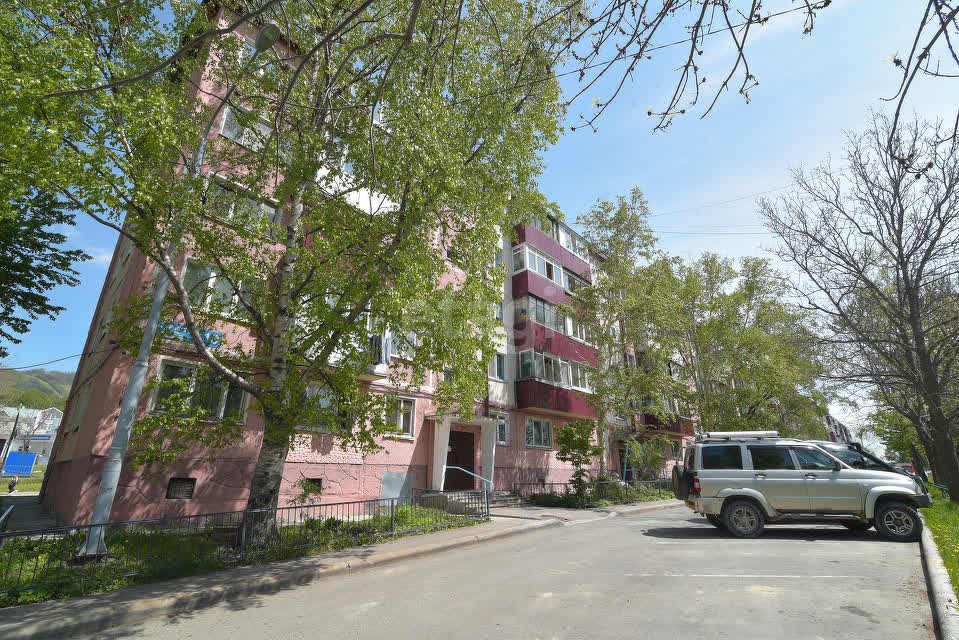 Продажа 3-комнатной квартиры, Южно-Сахалинск, Сахалинская область,  Южно-Сахалинск