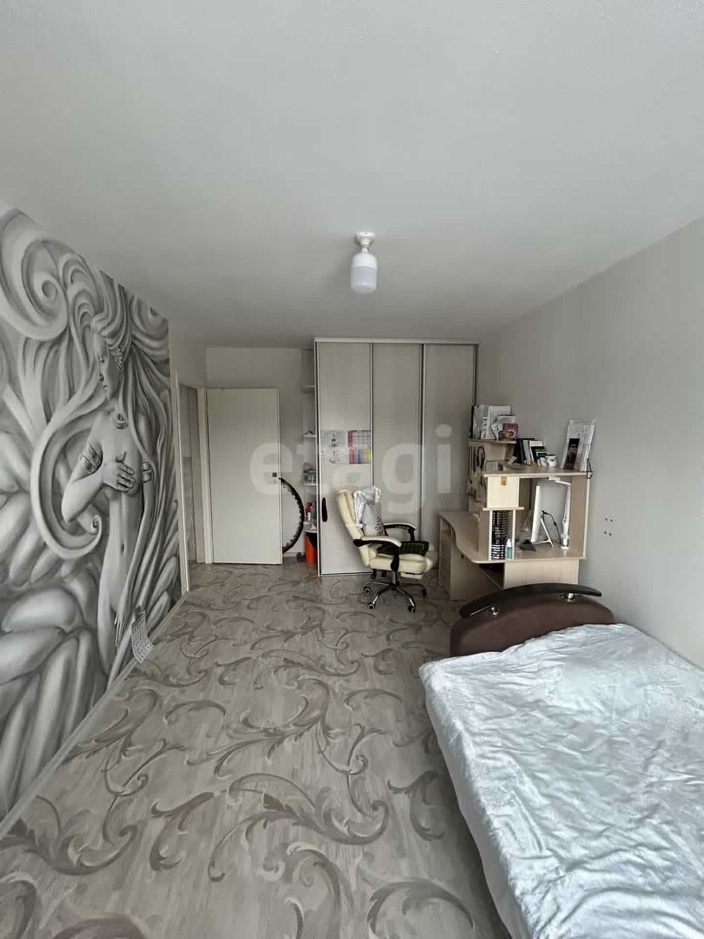 Продажа 2-комнатной квартиры, Южно-Сахалинск, Сахалинская область,  Южно-Сахалинск