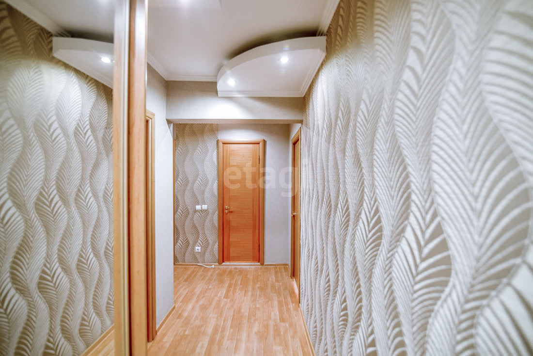 Продажа 2-комнатной квартиры, Южно-Сахалинск, Сахалинская область,  Южно-Сахалинск